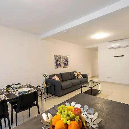 Beautiful Modern 2br