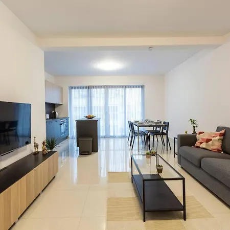 Beautiful Modern 2br