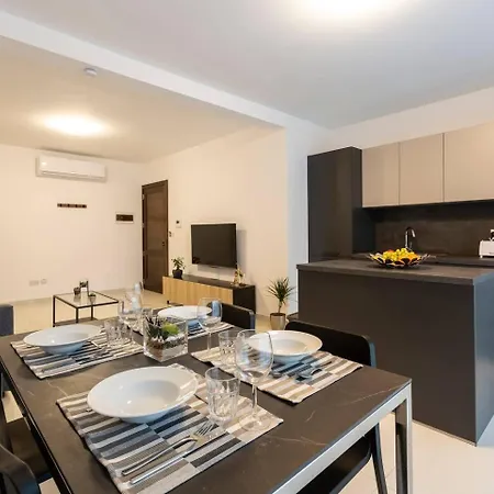 Beautiful Modern 2br Apartment