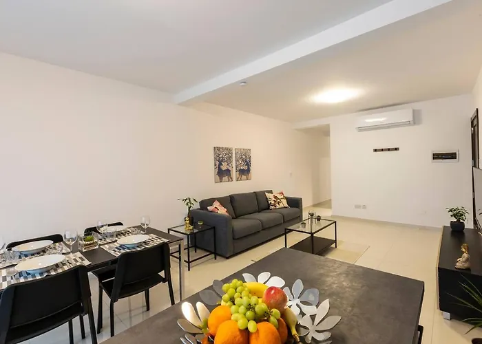 Beautiful Modern 2br